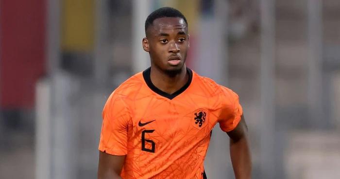 Leicester linked with free transfer for Dutch youth international Bogarde