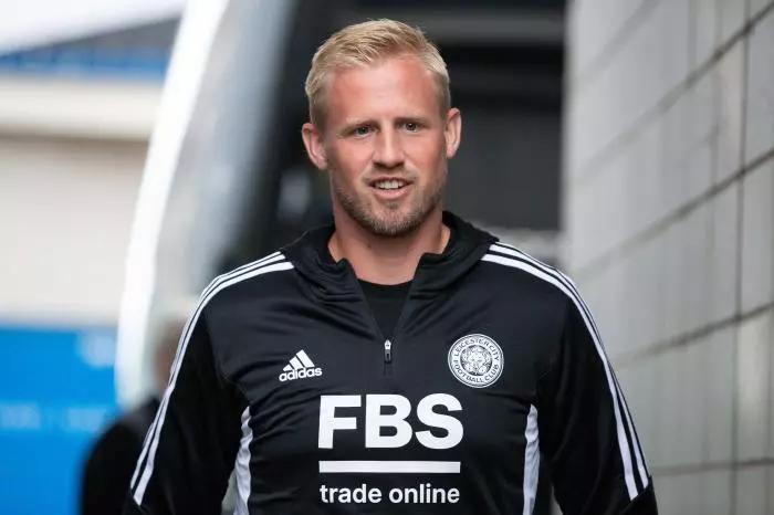 Leicester news: Kasper Schmeichel completes Nice switch