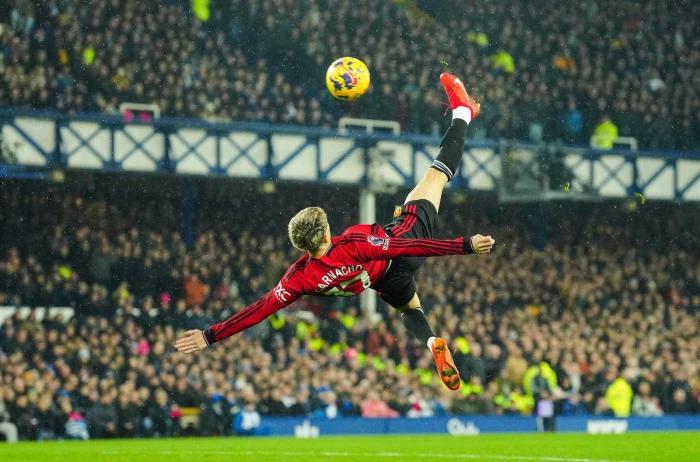 Which players have scored the greatest overhead kicks in Premier League history?