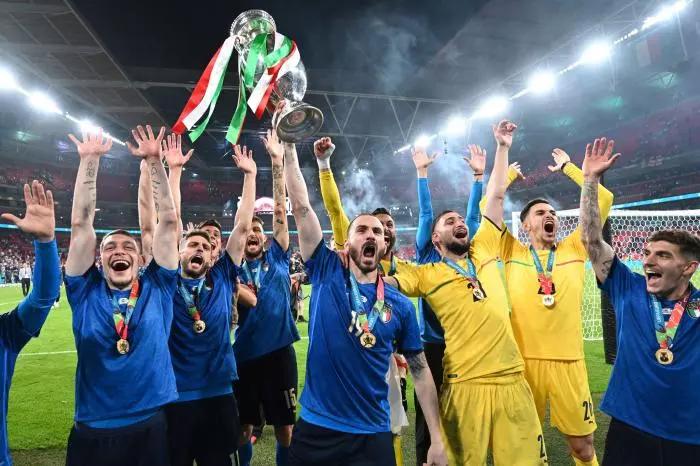 Italy with the European Championship trophy.
