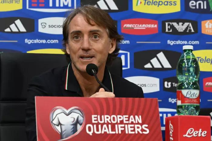 Roberto Mancini resigns as Italy boss