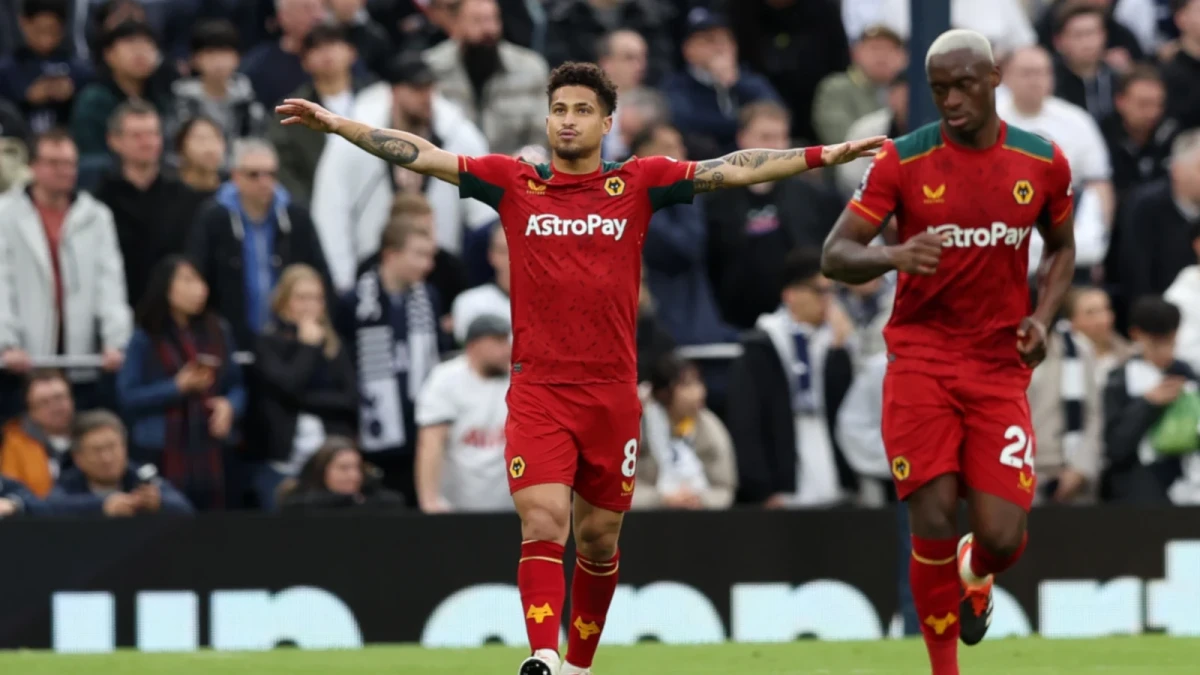 Joao Gomez celebration