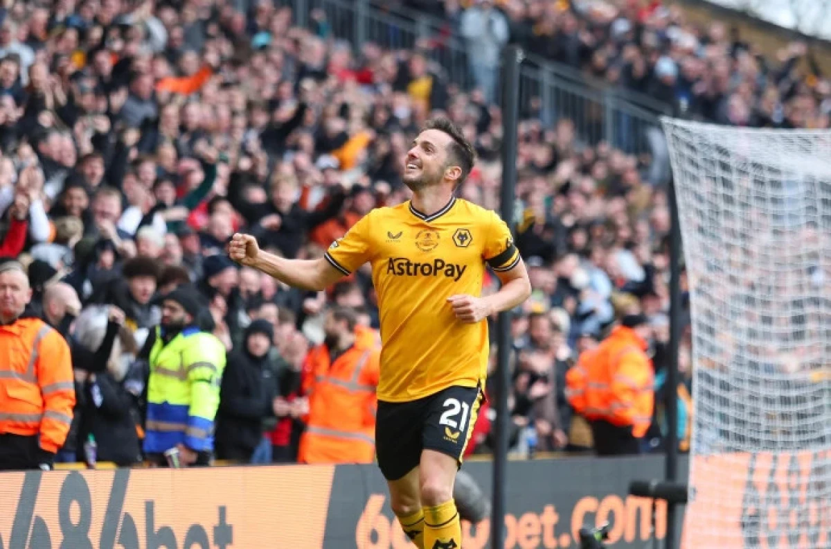 Paulo Sarabia celebrates the only goal in Wolves' victory over Sheffield United