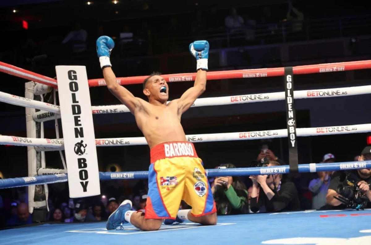 Ismael Barroso celebrates after his first round win over Ohara Davies