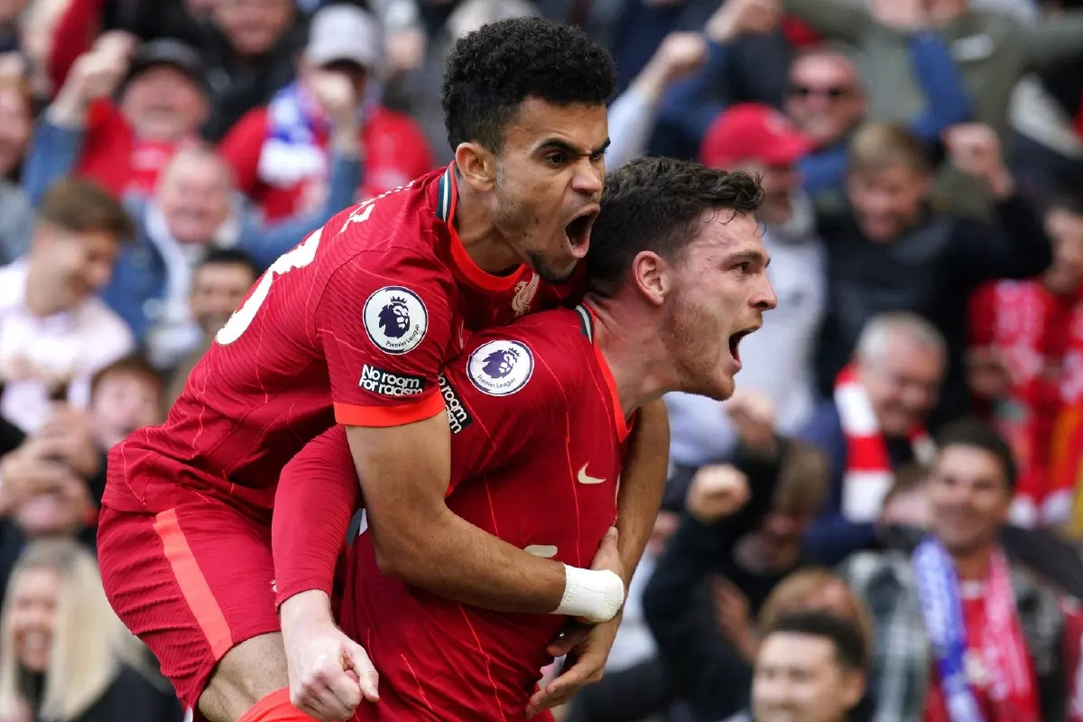 Andrew Robertson Diaz Liverpool Apr22