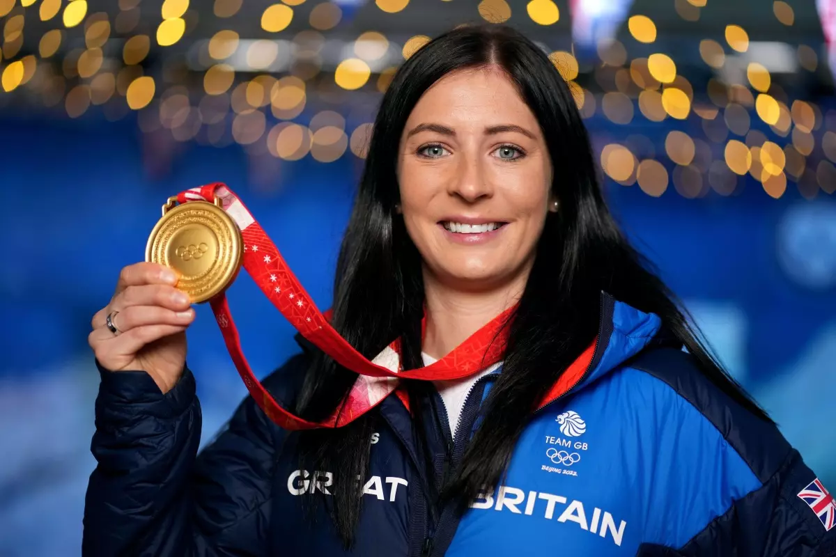 Eve Muirhead with the 2022 Olympic gold medal 