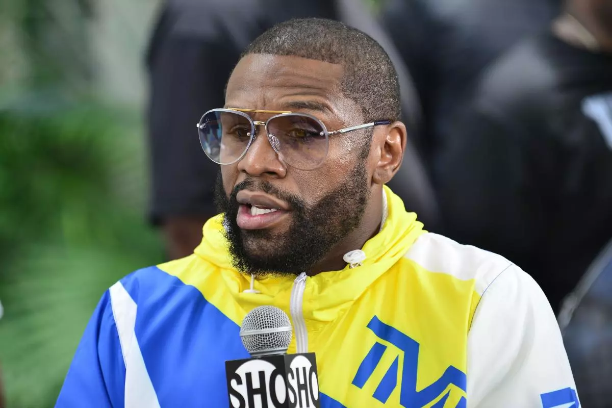 Floyd Mayweather in media action 