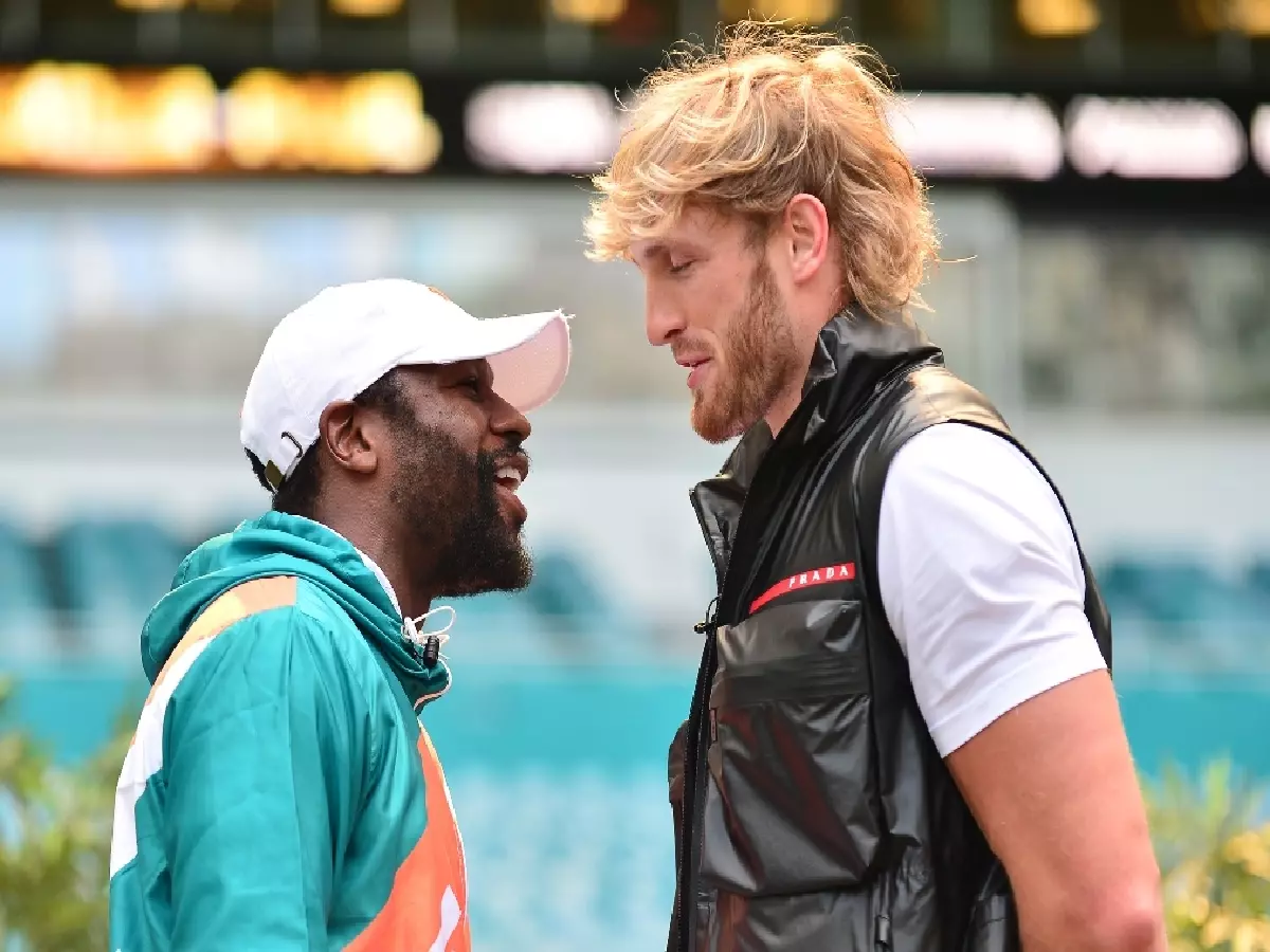 Floyd Mayweather Logan Paul face-off