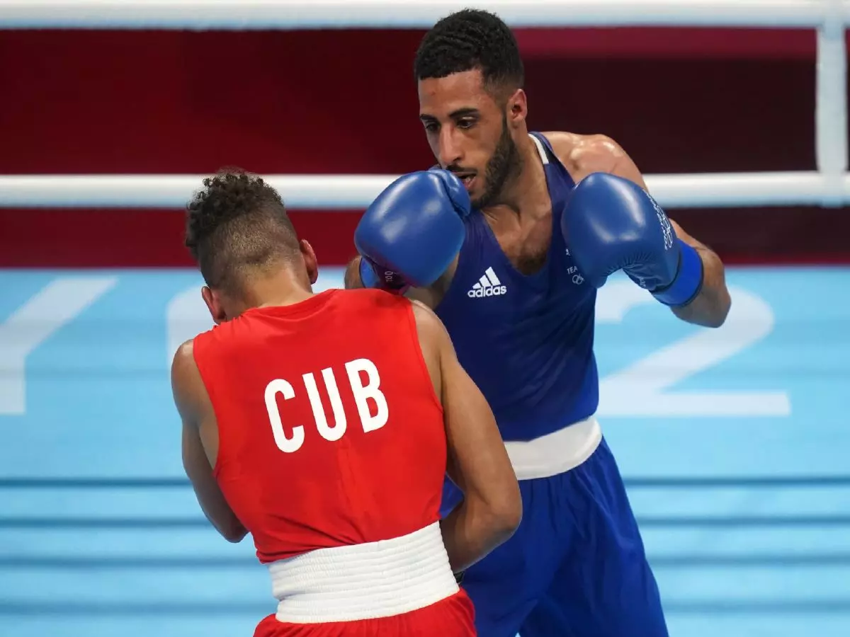 Galal Yafai wins quarter-final in Tokyo