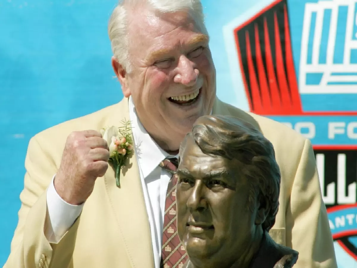 John Madden bust unveiling 2006