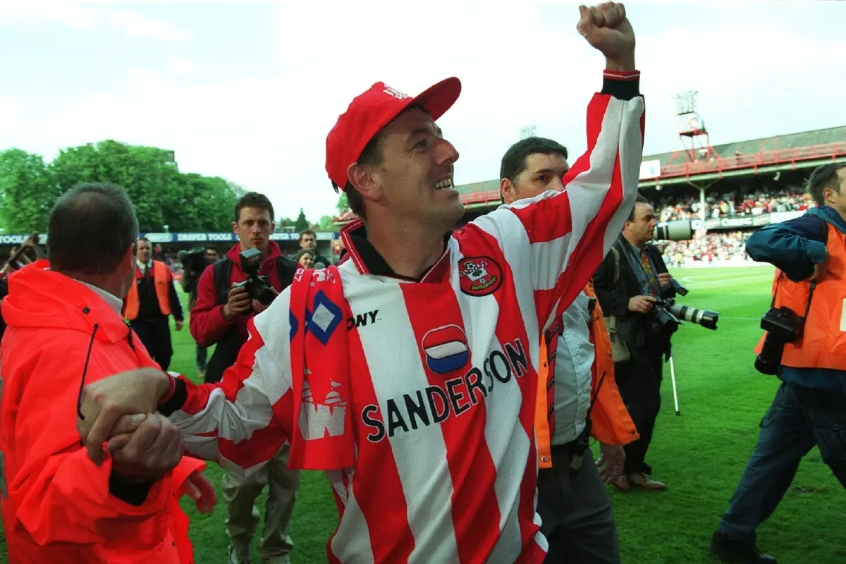 Matt Le Tissier Southampton May99