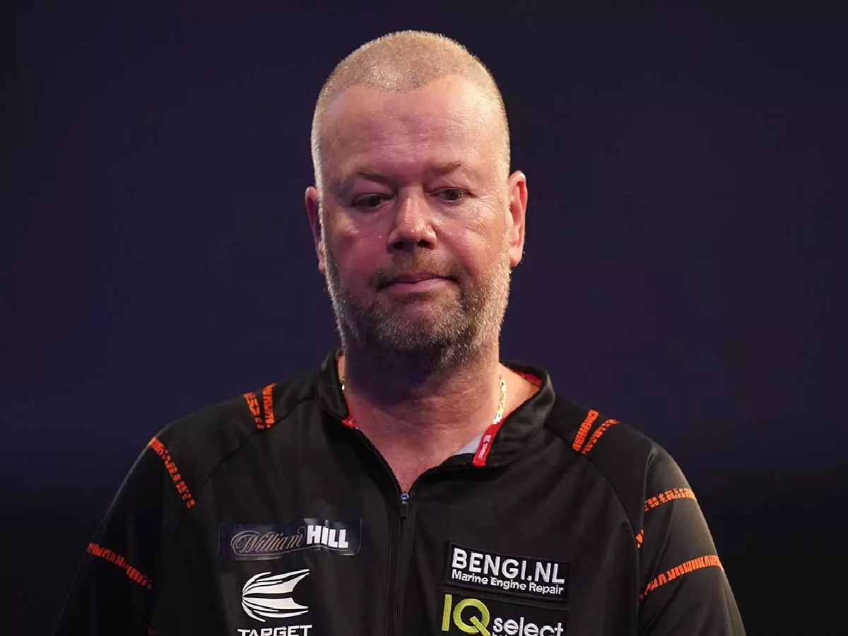 Raymond van Barneveld dejected