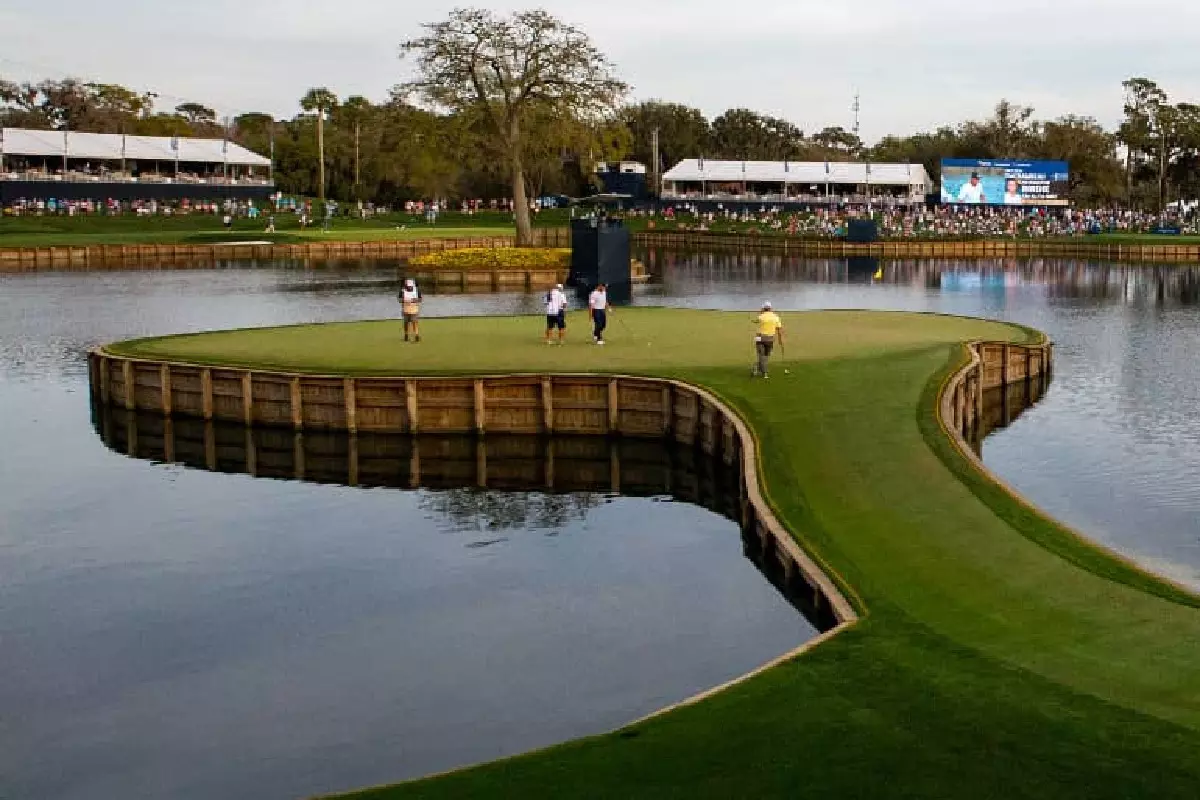 Scenic shot of 17th at Sawgrass