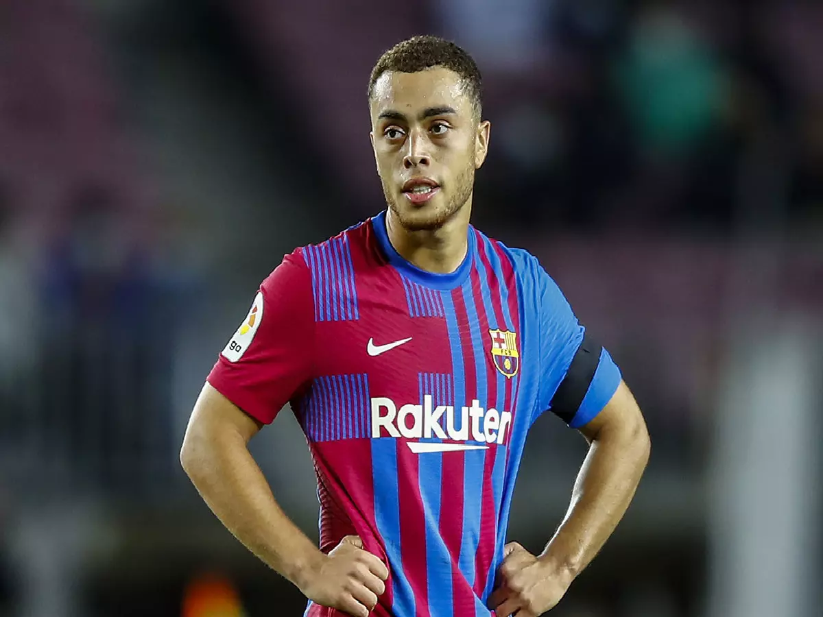 Sergino Dest looks on