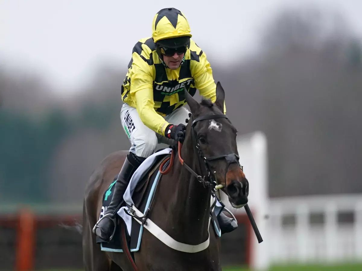 Shishkin ridden by Nico de Boinville before going on to win SBK Clarence House Chase during SBK Clarence House Chase Raceday at Ascot Racecourse, Berkshire.