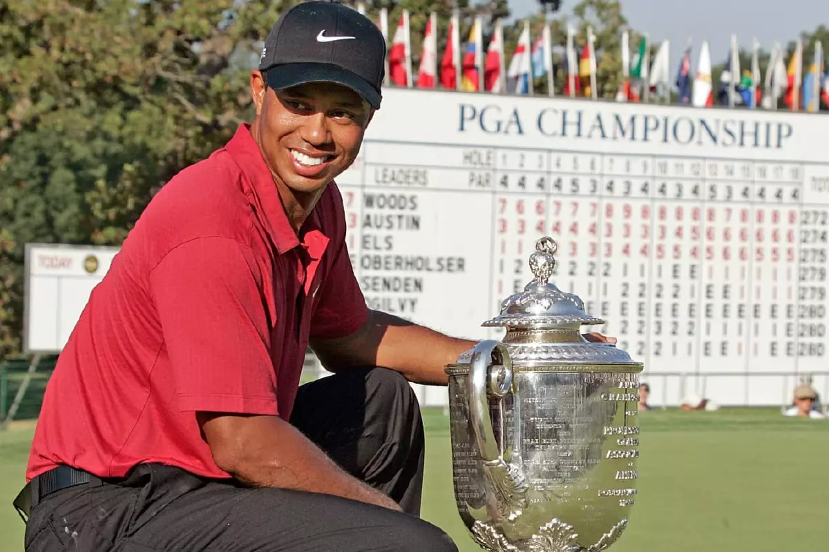 Tiger Woods wins the 2007 PGA Championship at Southern Hills