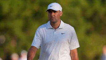 Tour Championship: Strong finish sees Scottie Scheffler open up five-shot lead