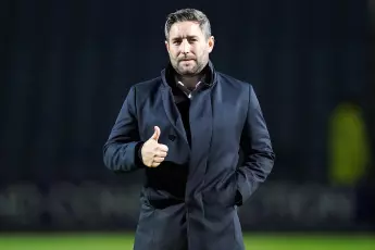 Sunderland manager Lee Johnson before the Carabao Cup Fourth Round match at the Kiyan Prince Foundation Stadium