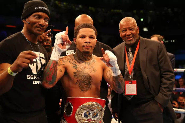 Davis puts his unbeaten record against Santa Cruz on October 31