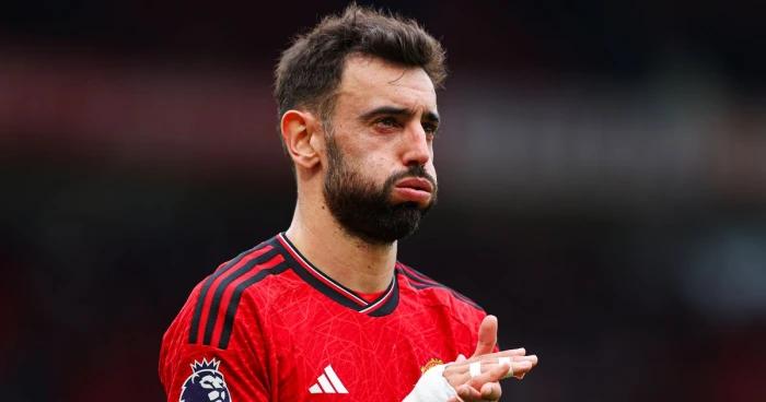 Three things spotted in Man United training amid Bruno Fernandes update