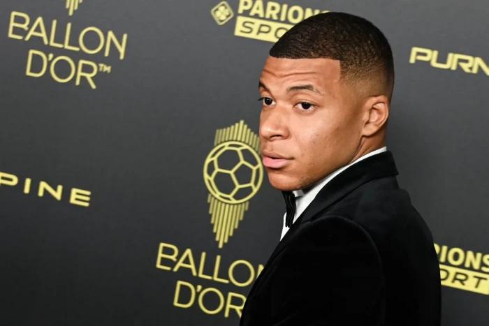 Ronaldinho wants Kylian Mbappé to win Ballon d'Or whilst at PSG - Get French Football News