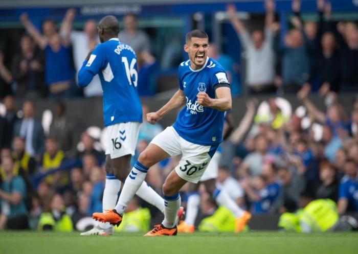 Conor Coady outlines one 'FANTASTIC' thing that is helping Sean Dyche's Everton thrive 1️⃣🔝