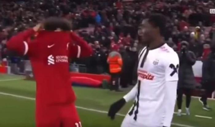 Mohamed Salah shows true colours when two rival players asked for his shirt