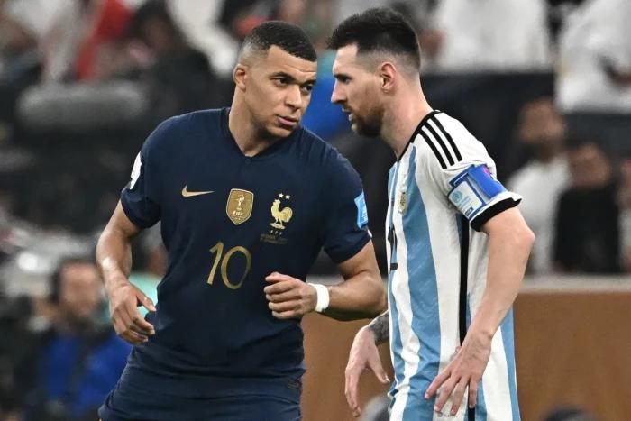 Didier Deschamps: 'Are France stronger with Kylian Mbappé? Yes, just like Lionel Messi with Argentina and Cristiano Ronaldo with Portugal.' - Get French Football News