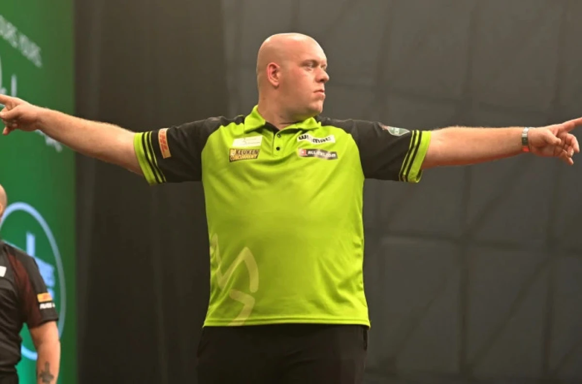 Michael Van Gerwen at the Bahrain Darts Masters