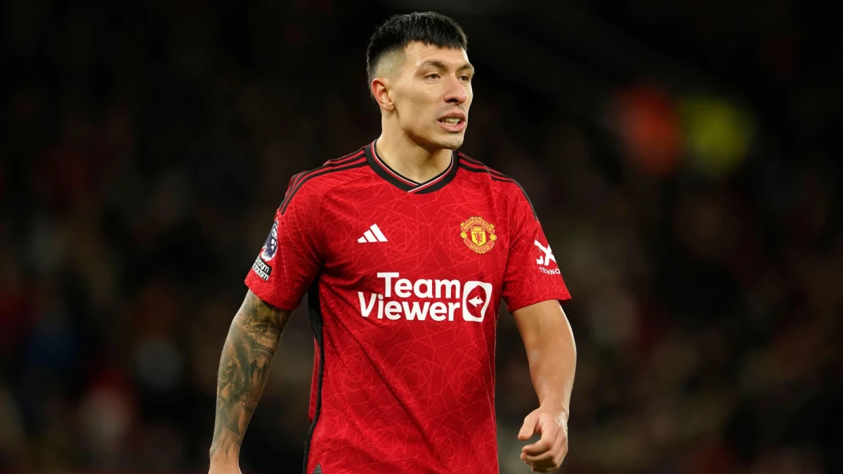 Manchester United's Lisandro Martinez