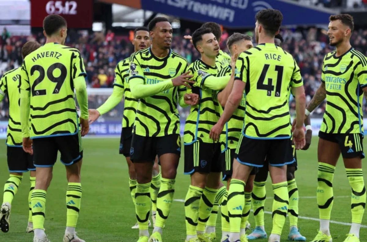 Declan Rice celebrates after scoring against West Ham United in the Premier League