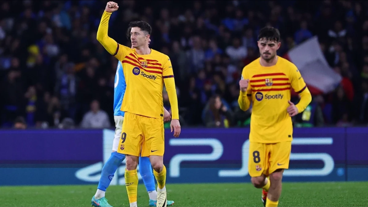 Robert Lewandowski of FC Barcelona celebrates after scoring