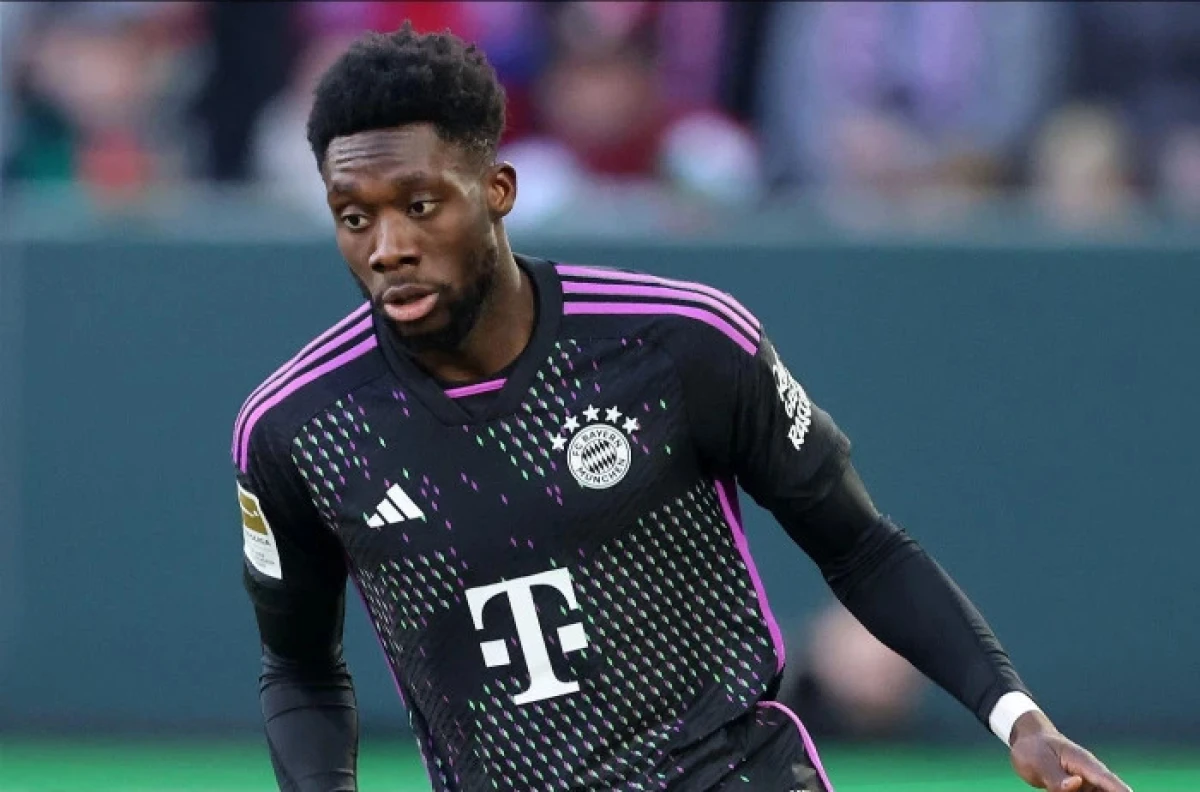 Alphonso Davies of Bayern Munich