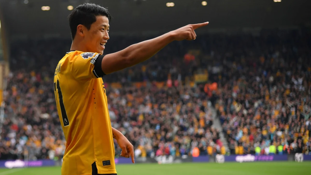 Hwang Hee-chan of Wolves