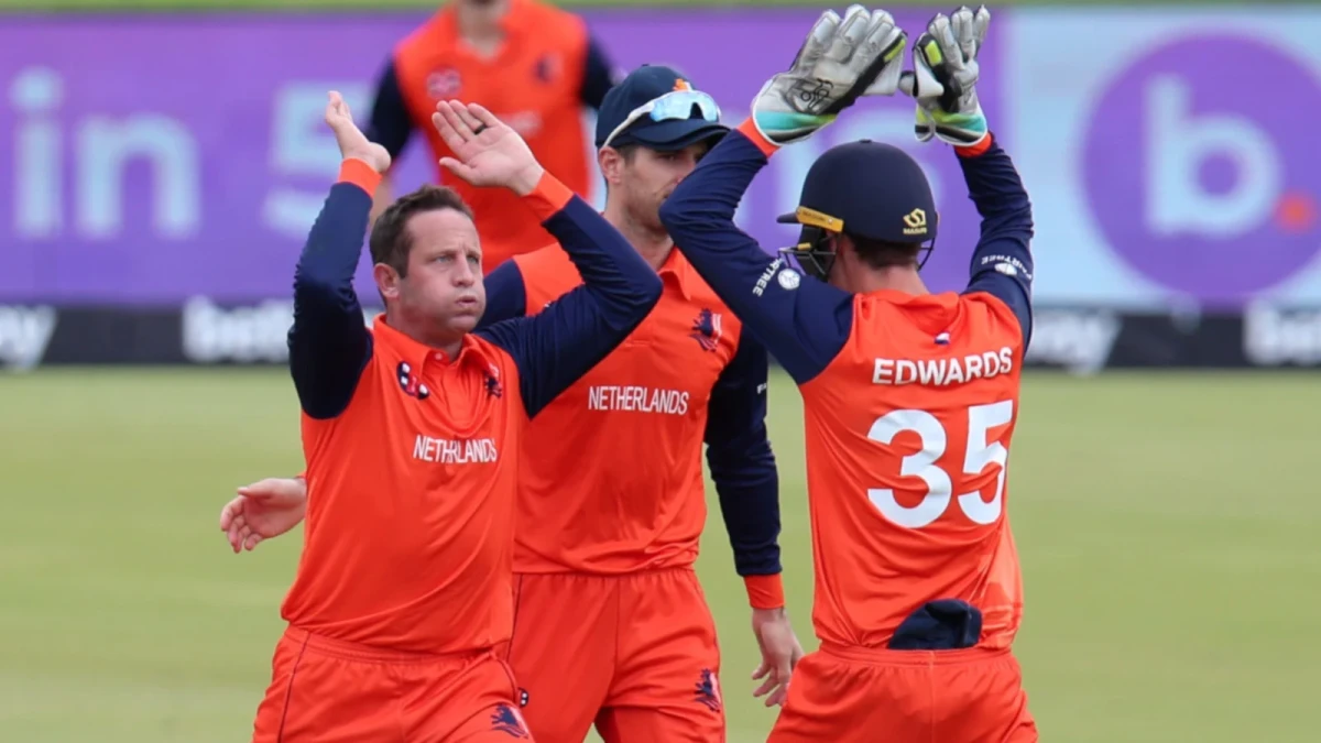 Roelof van der Merwe wicket celebration