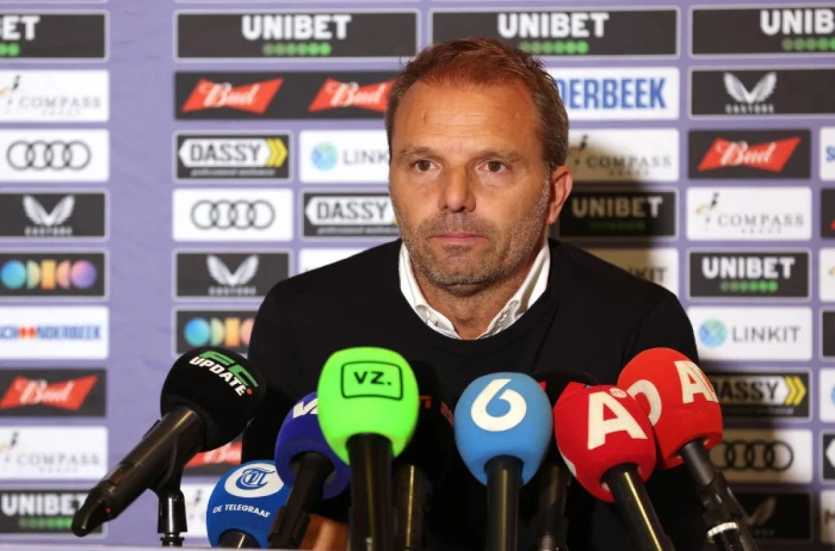 Former Ajax head coach Maurice Steijn after the Dutch Eredivisie loss to FC Utrecht - Oct 2023