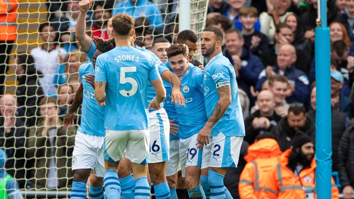 Julian Alvarez celebrates