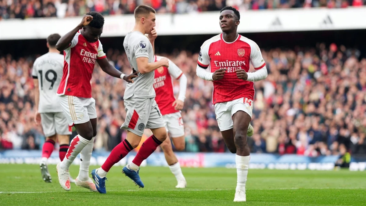 Eddie Nketiah of Arsenal celebrates scoring