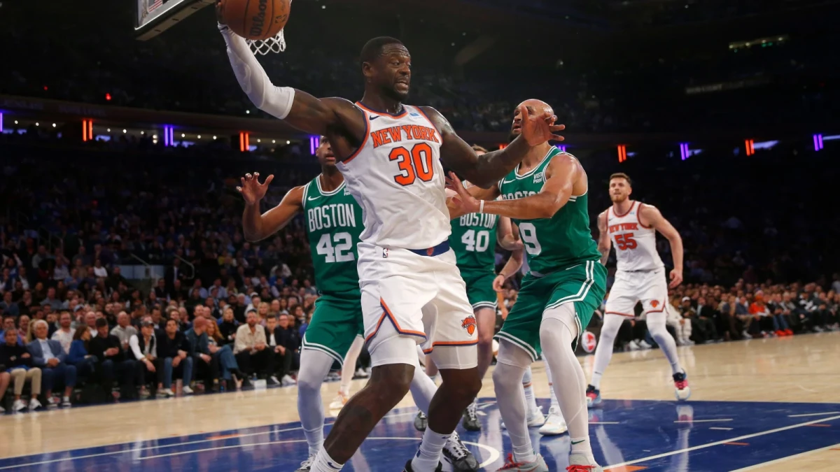 Julius Randle and Derrick White in Celtics @ Knicks