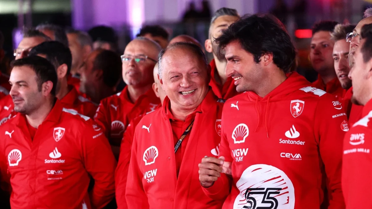 Frederic Vasseur and Carlos Sainz of Ferrari.