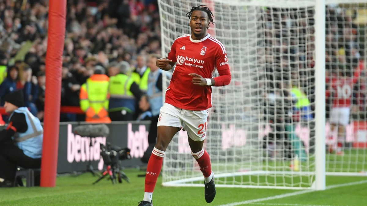 Anthony Elanga celebrates against Brighton