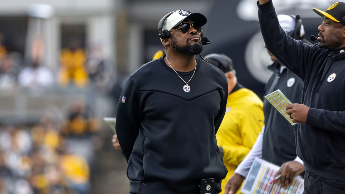 Steelers head coach Mike Tomlin