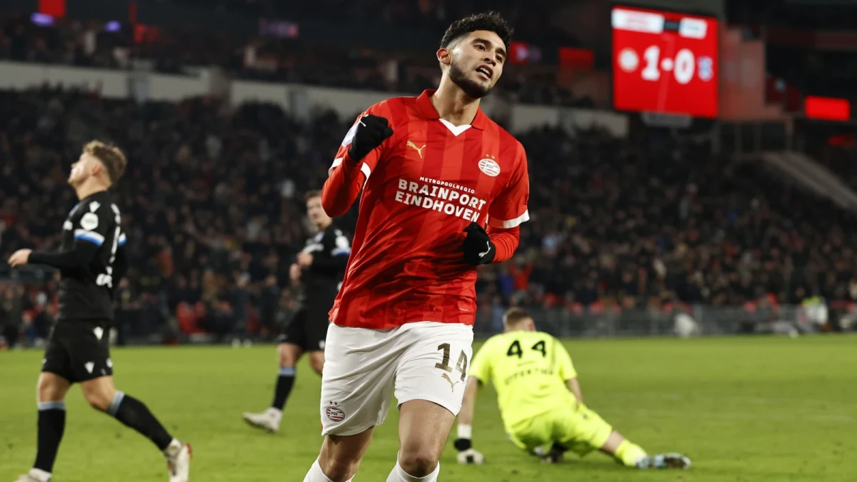 Ricardo Pepi scores for PSV