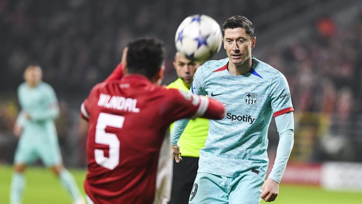 Robert Lewandowski of Barcelona