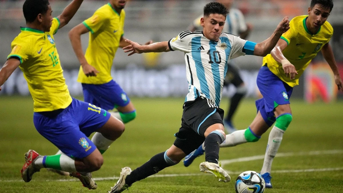 Claudio Echeverri of Argentina