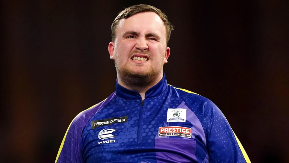 Luke Littler at 2024 World Darts Championship final