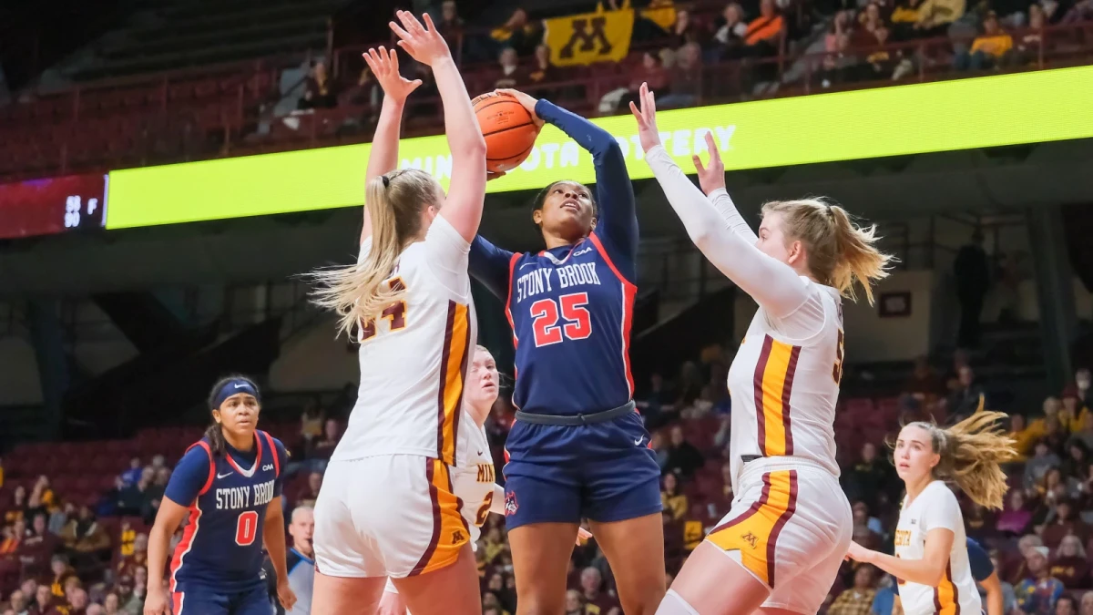 Stony Brook Seawolves forward Khari Clark