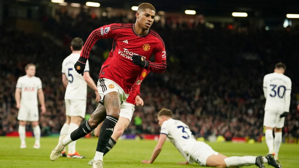 Manchester United's Marcus Rashford celebrates after scoring