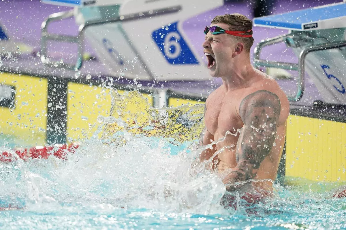 Adam Peaty wins Commonwealth gold in 50m breaststroke