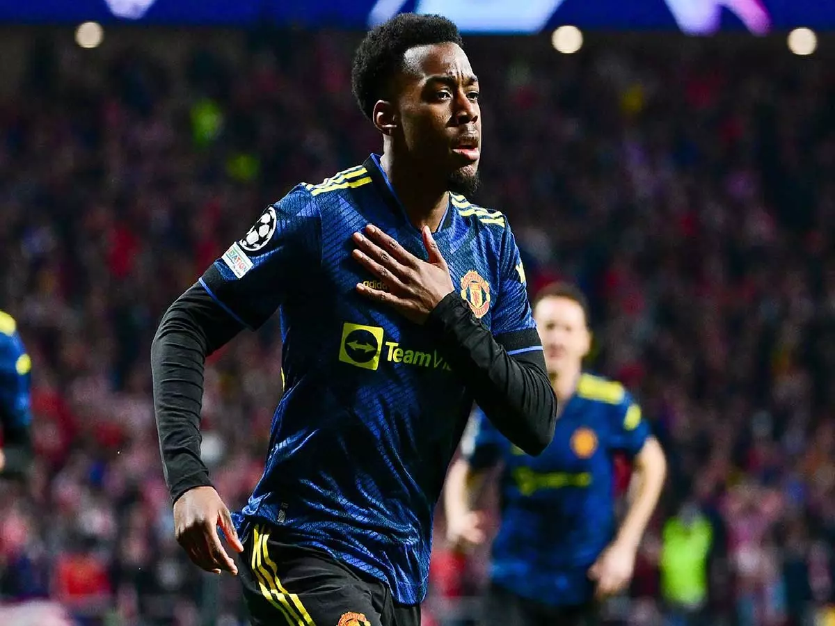 Anthony Elanga celebrates Man Utd equaliser against Atletico Madrid